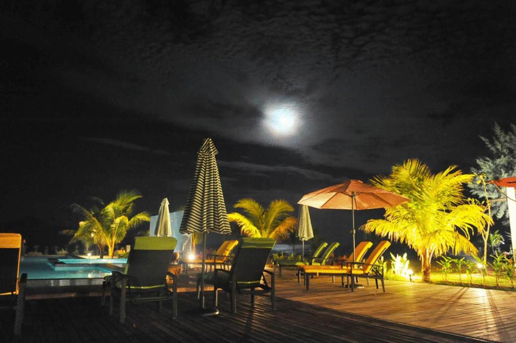 Sari Pacifica Resort & Spa, Sibu Island, Johor Pulau Sibu Exteriör bild