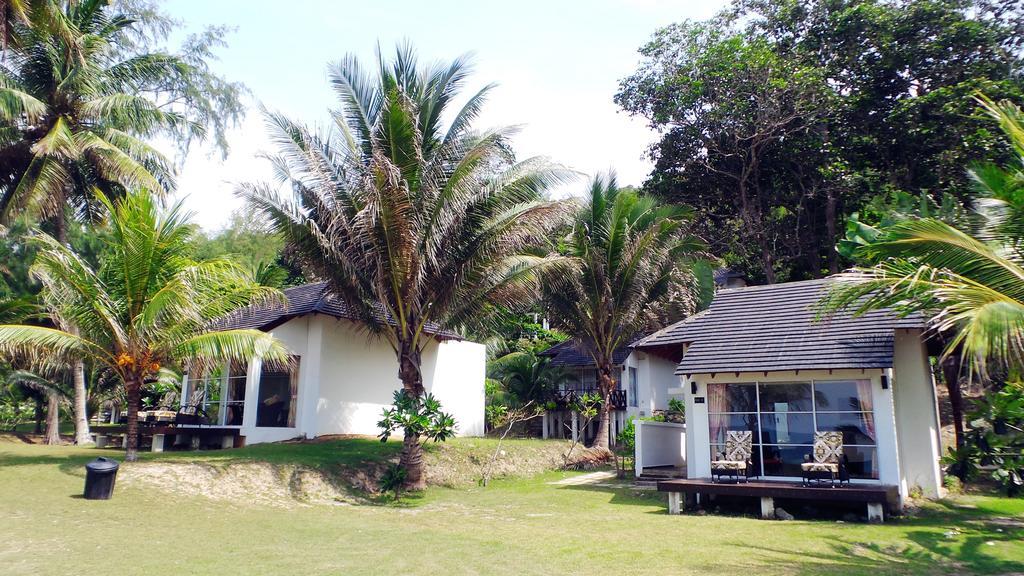 Sari Pacifica Resort & Spa, Sibu Island, Johor Pulau Sibu Exteriör bild