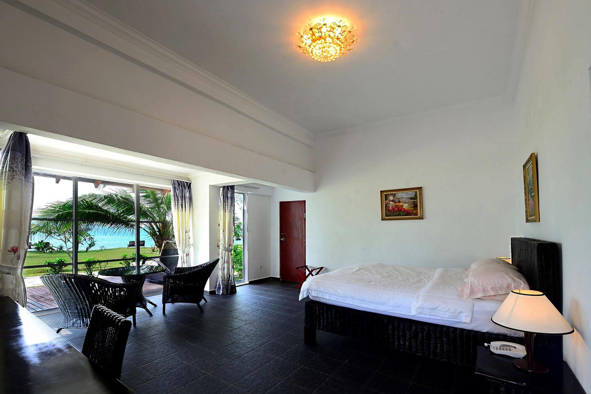 Sari Pacifica Resort & Spa, Sibu Island, Johor Pulau Sibu Exteriör bild