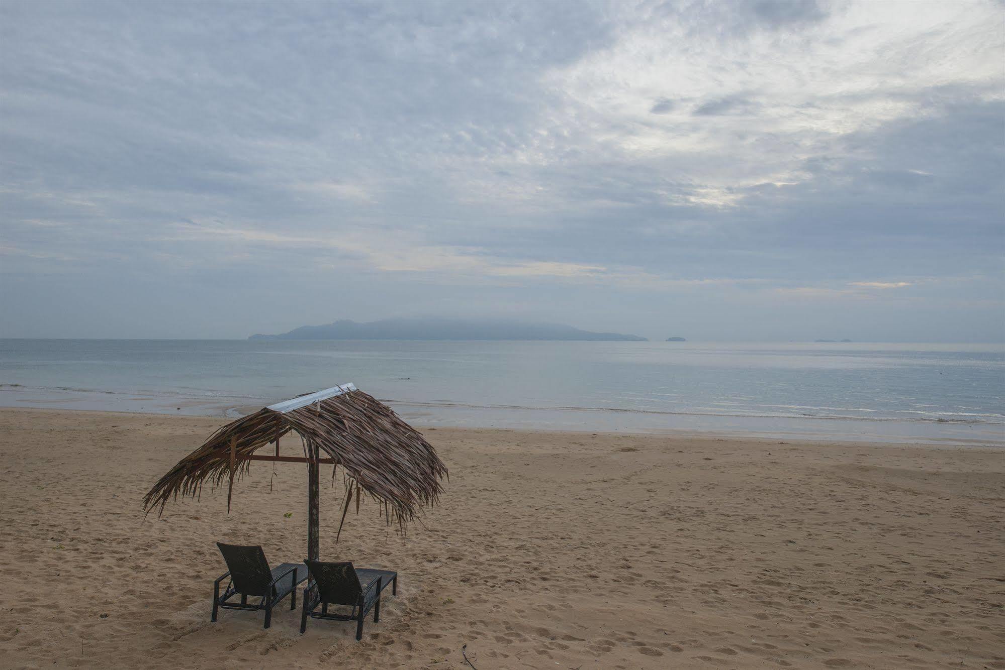 Sari Pacifica Resort & Spa, Sibu Island, Johor Pulau Sibu Exteriör bild