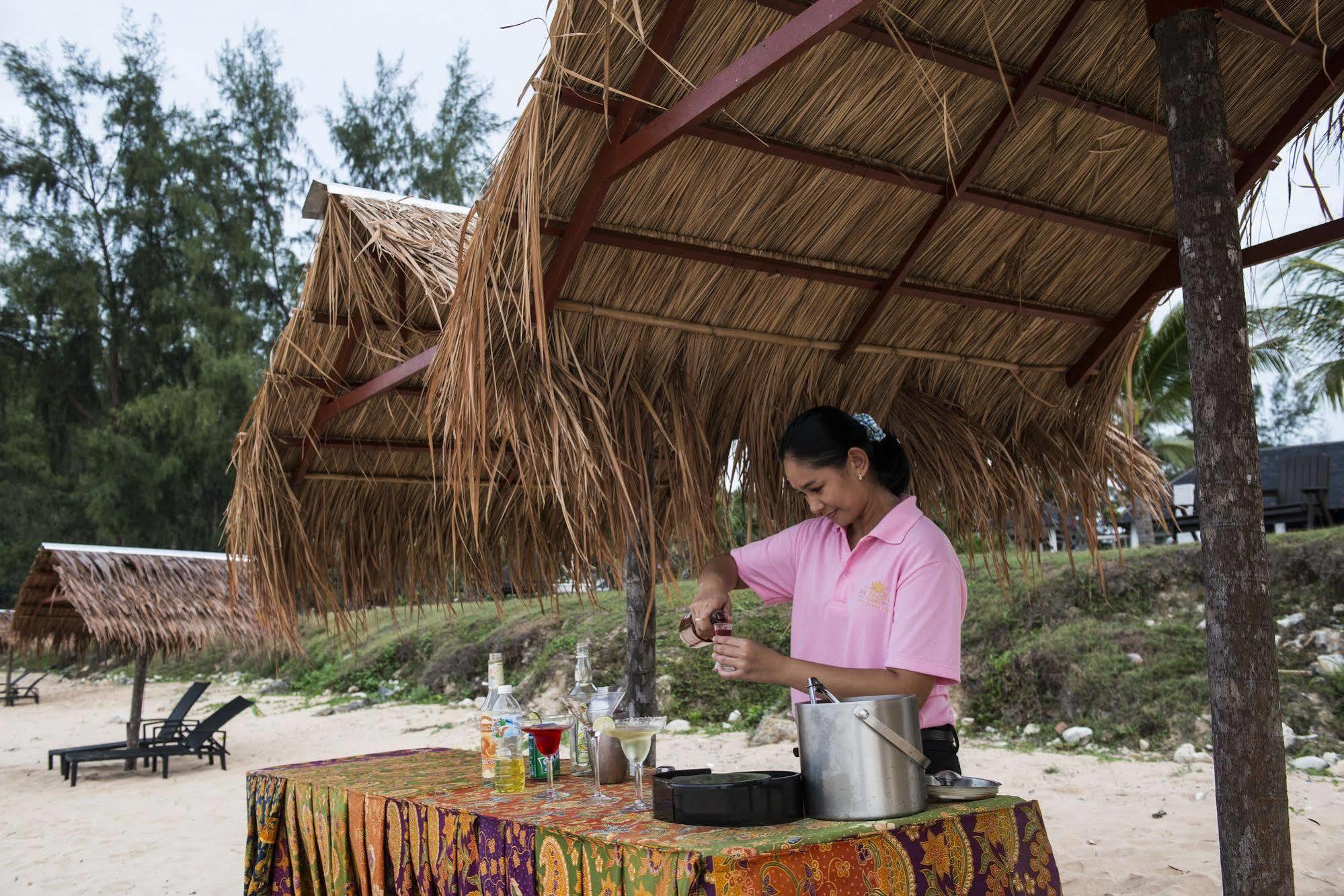 Sari Pacifica Resort & Spa, Sibu Island, Johor Pulau Sibu Exteriör bild