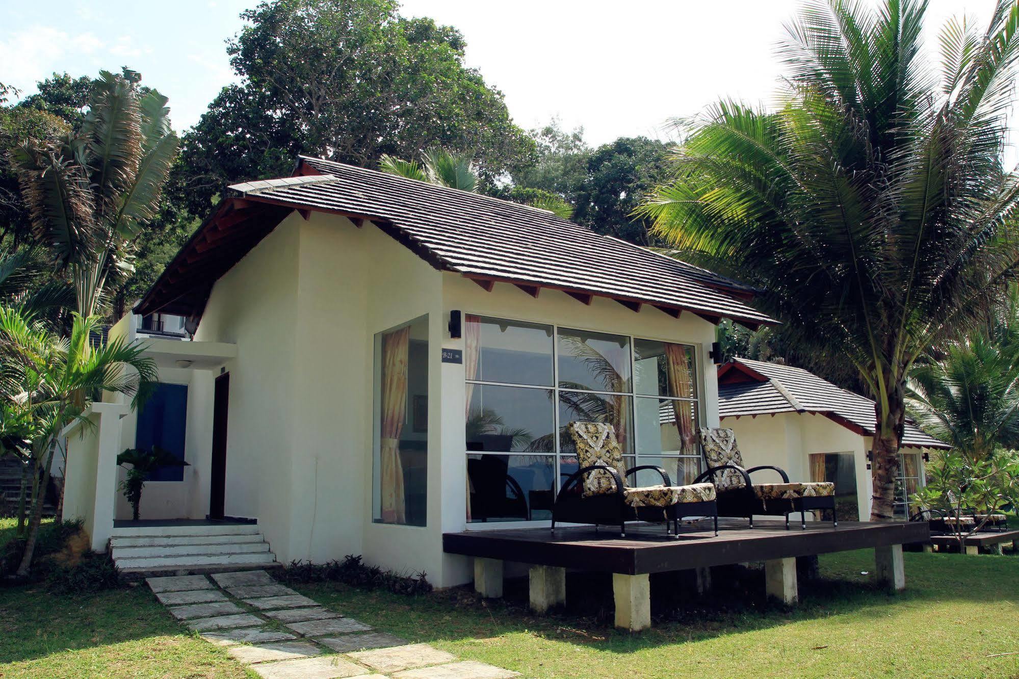Sari Pacifica Resort & Spa, Sibu Island, Johor Pulau Sibu Exteriör bild
